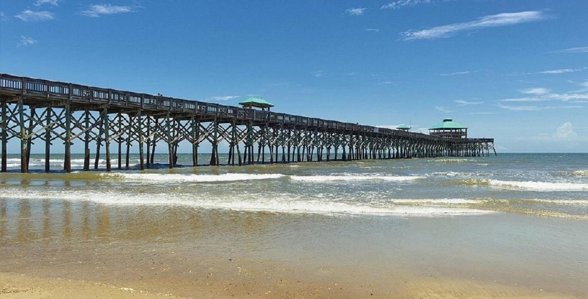 Folly Vacation Perfect Purple Palace Apt C Folly Beach Exterior photo